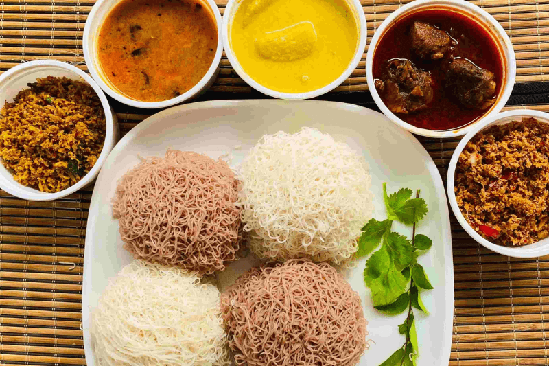 String Hoppers with Chicken Curry Sri Lanka - source: Apuru.com